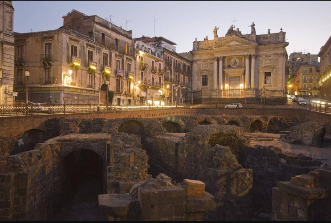 Cortile Stesicoro Acomodação com café da manhã Catânia Exterior foto